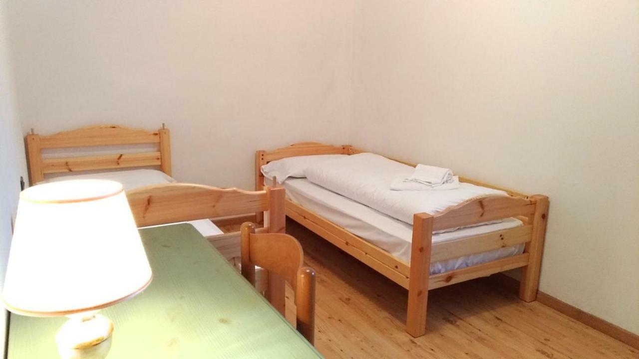 Casa Rossi Appartement Le Grazie  Buitenkant foto