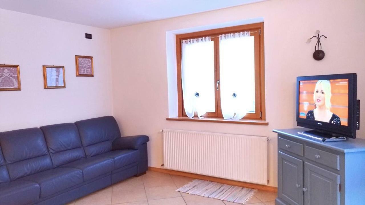 Casa Rossi Appartement Le Grazie  Buitenkant foto
