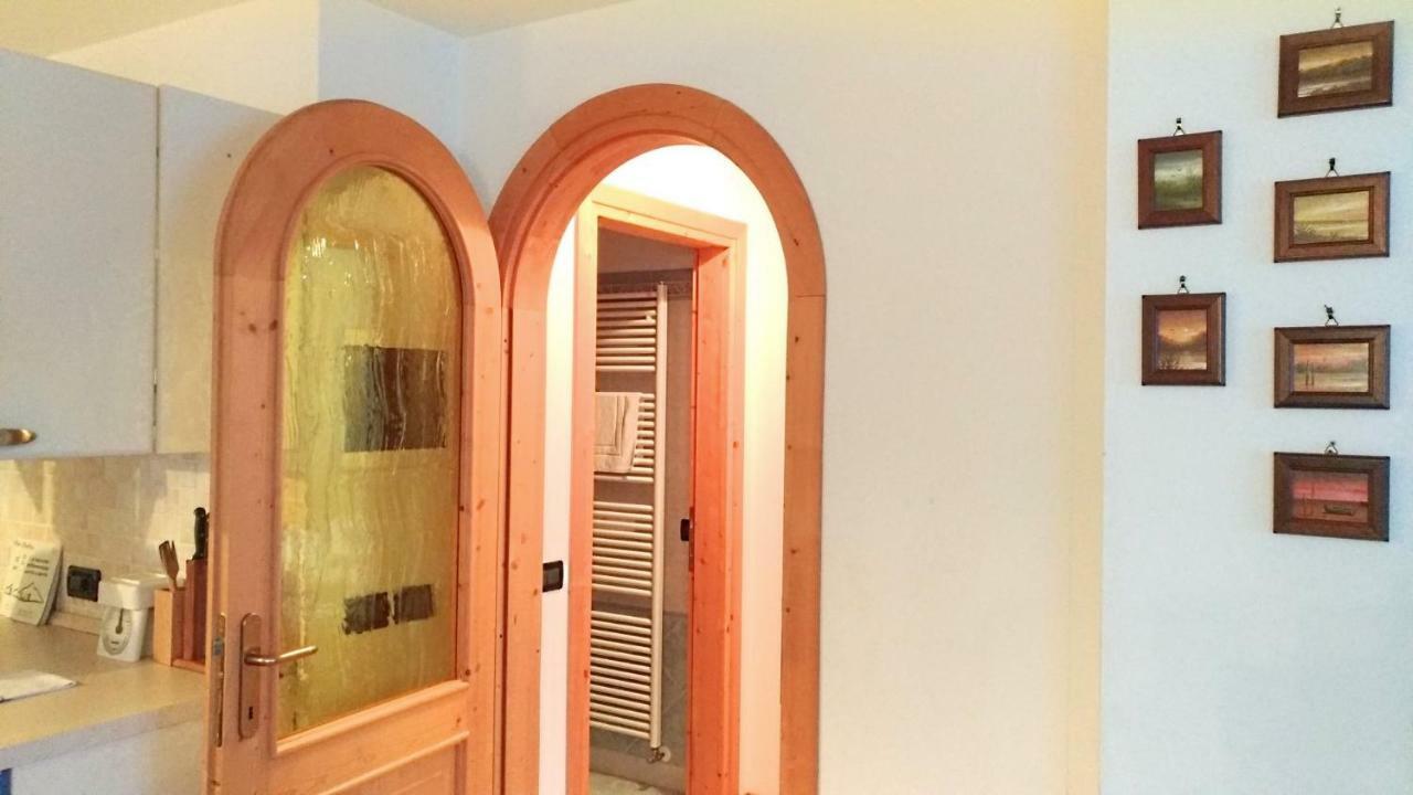 Casa Rossi Appartement Le Grazie  Buitenkant foto