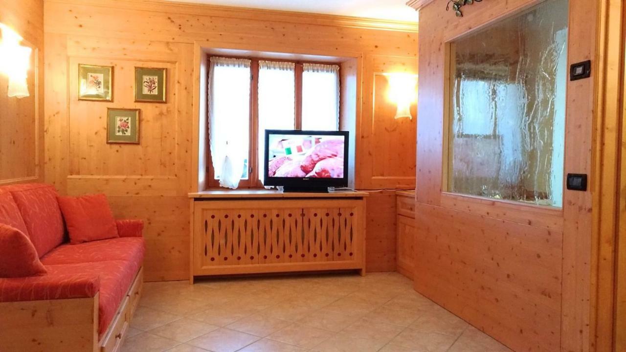Casa Rossi Appartement Le Grazie  Buitenkant foto