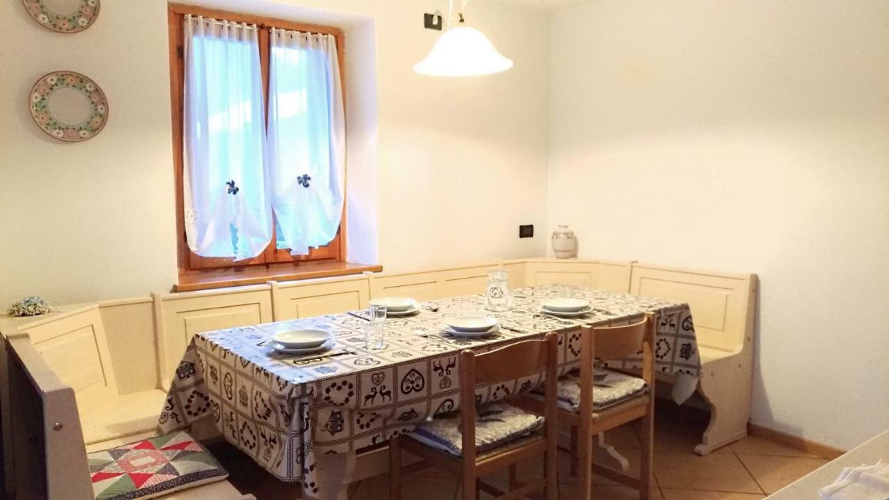 Casa Rossi Appartement Le Grazie  Buitenkant foto