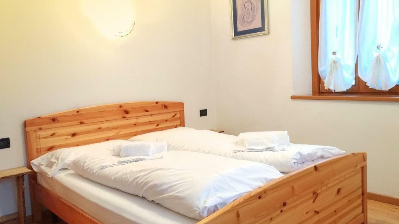 Casa Rossi Appartement Le Grazie  Buitenkant foto